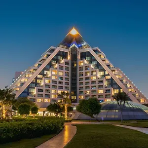 Raffles ***** Dubai